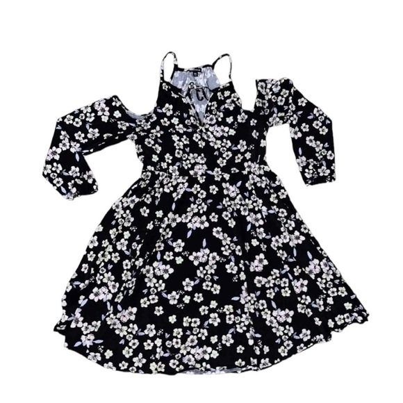 Torrid Black/Multi Floral Cold Shoulder Elastic Waist Dress Size 3 - Picture 5 of 5